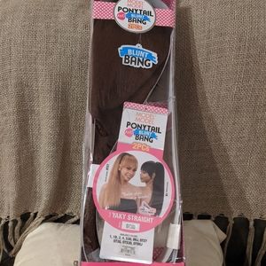 Model Model (Ponytail Blunt Bang 2pcs)